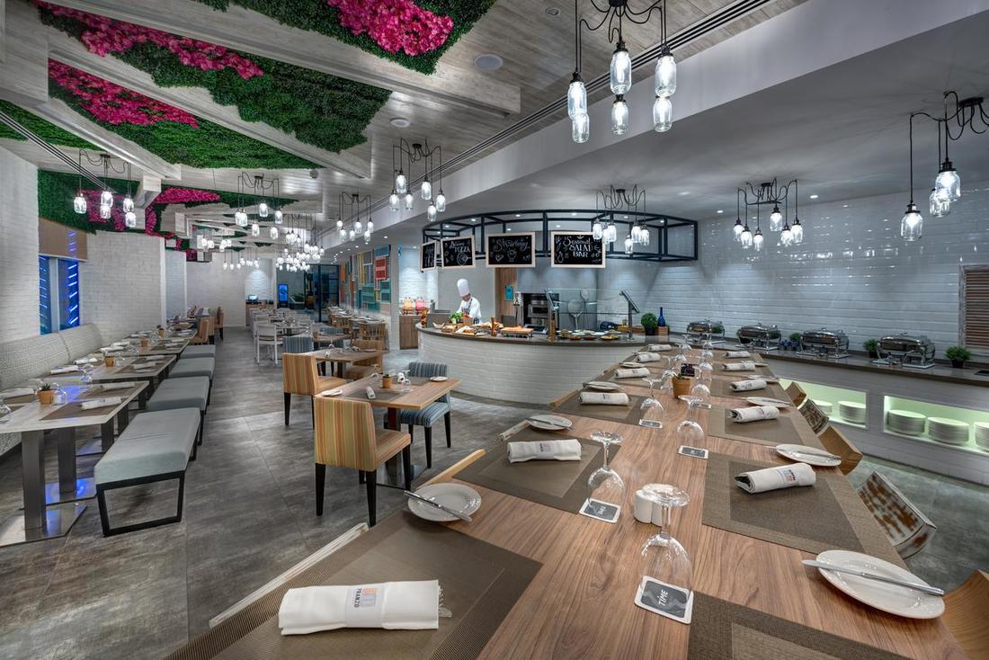 Time Oak Hotel Apartments