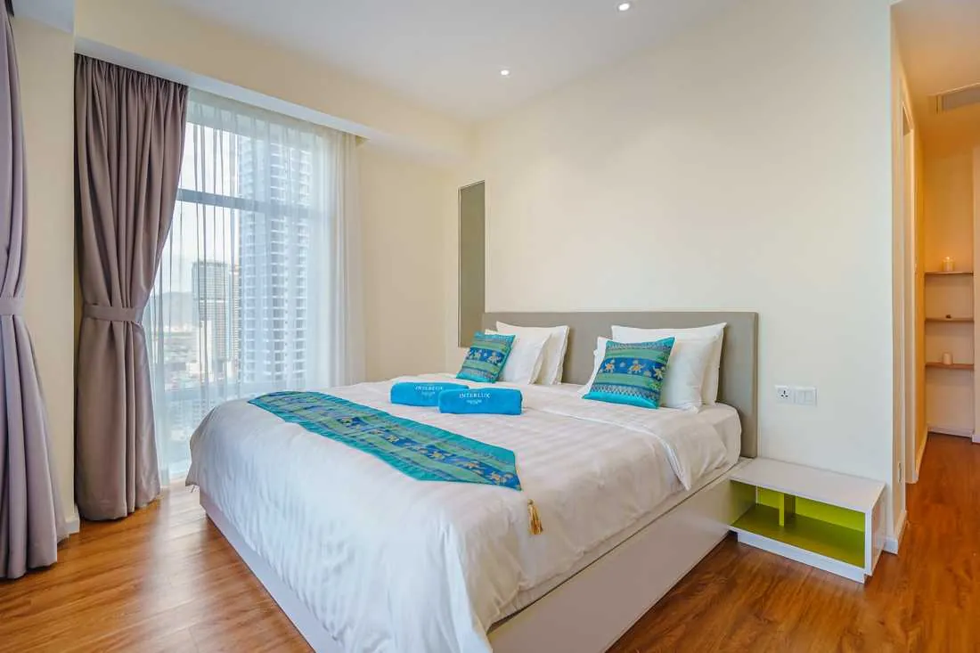 Ariyana Apartments